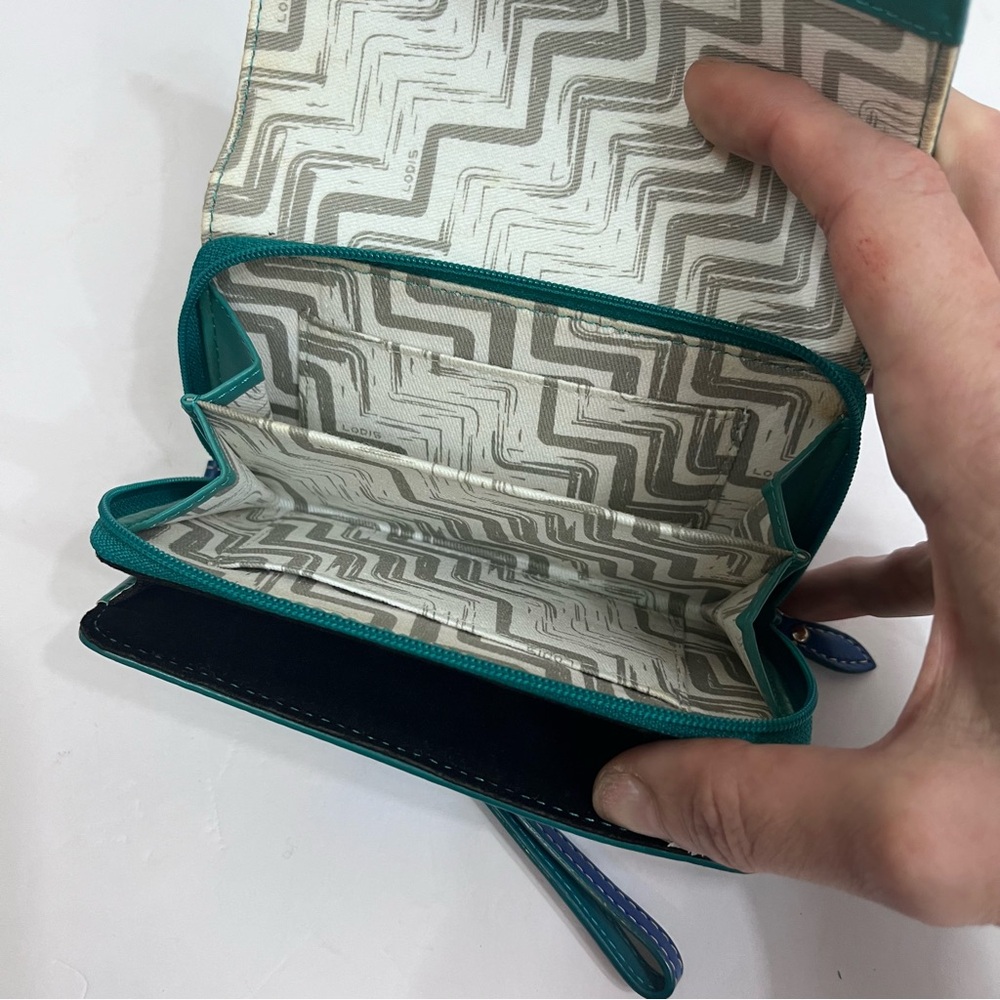 Lodi’s blue wallet / wristlet - Picture 5 of 6